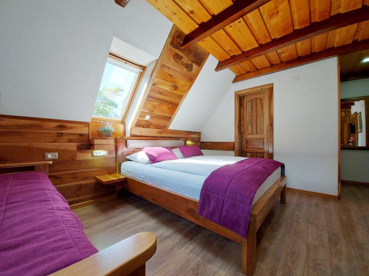 Plitvice Ethno House Hotel Jezerce Bagian luar foto