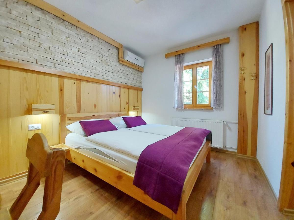 Plitvice Ethno House Hotel Jezerce Bagian luar foto