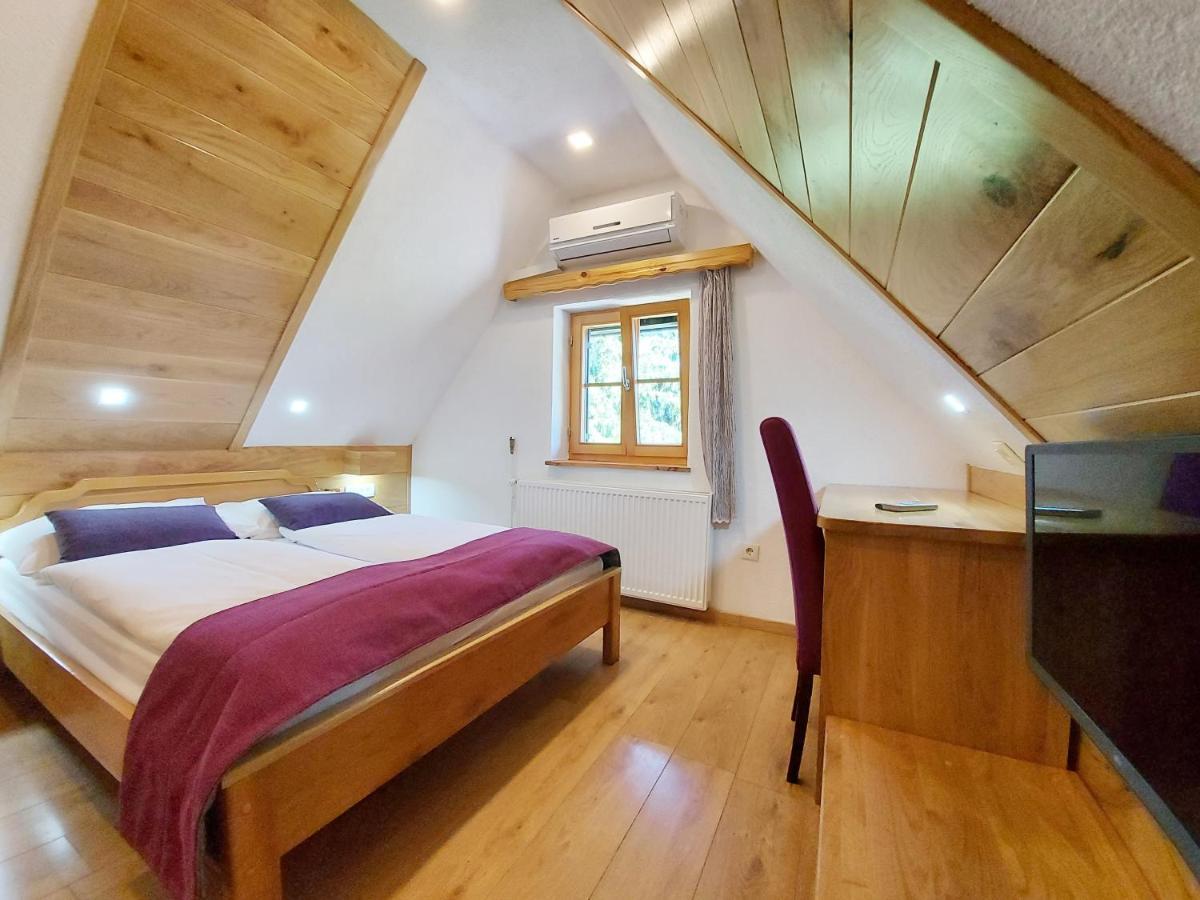 Plitvice Ethno House Hotel Jezerce Bagian luar foto