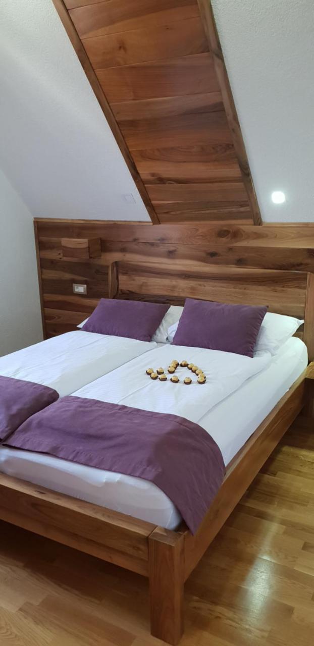 Plitvice Ethno House Hotel Jezerce Bagian luar foto